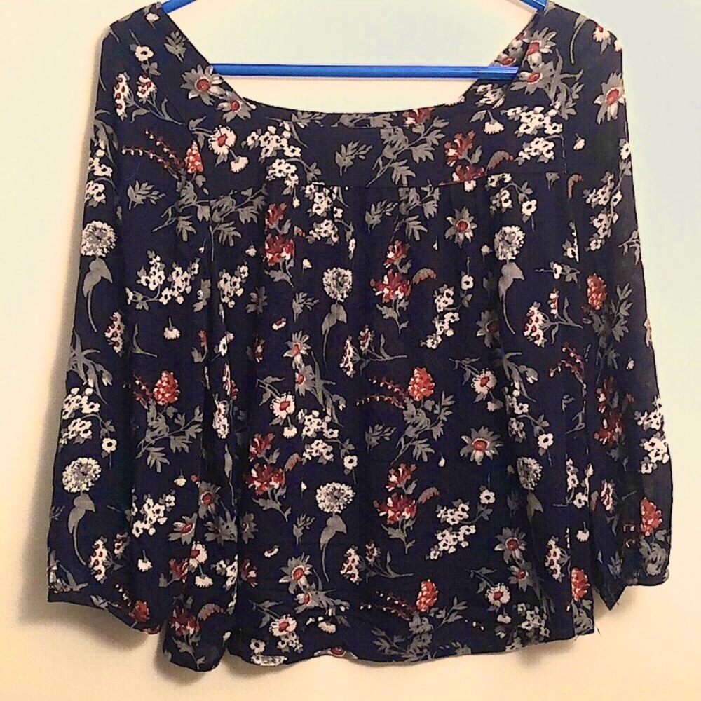 Navy Lucky Brand Laine peasant shirt! - Picture 3 of 5